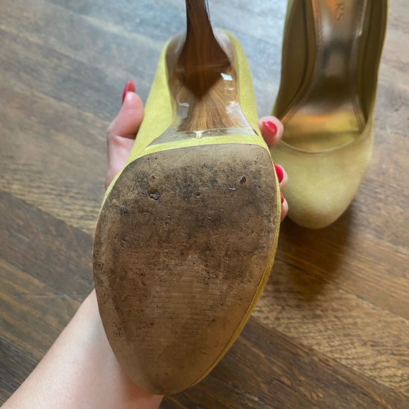 DONATED! 💛 Stilettos Lime Green Suede | Woodgrain - Picture 10 of 13